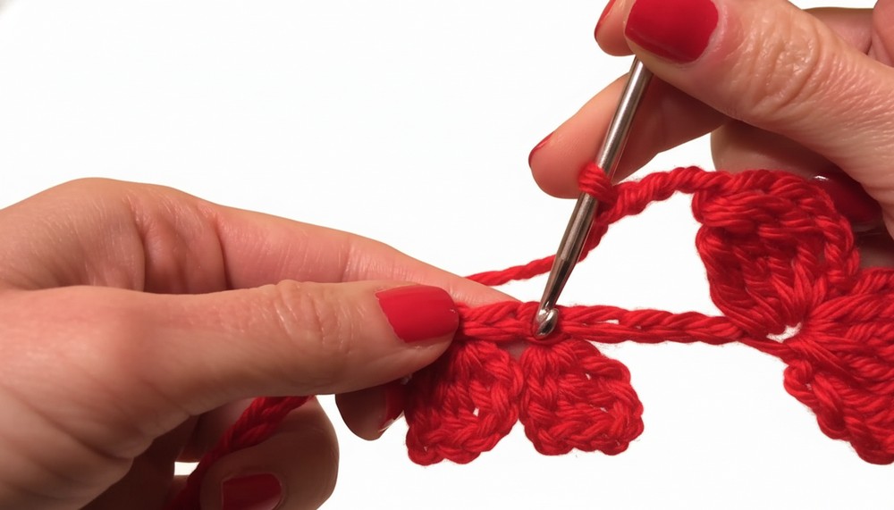 How to Crochet Lacy Leaves Spring Scarf, Advanced Beginners 7