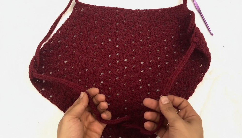 Make your own crochet top in no time! Quick, easy, and perfect for summer. 6
