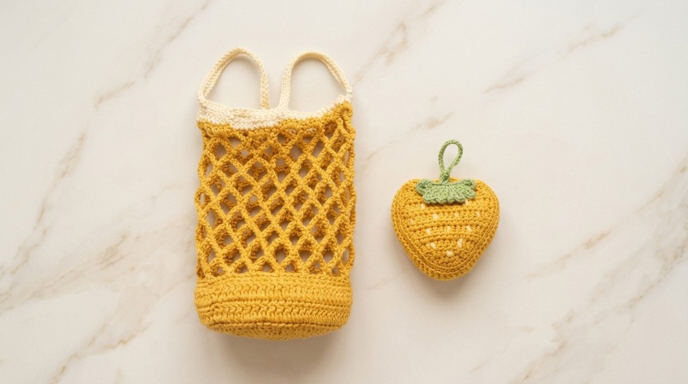 Strawberry Crochet Charm That Turns Into a Cup Holder 2