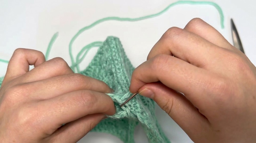 Triple Granny Square Top Crochet Tutorial 6
