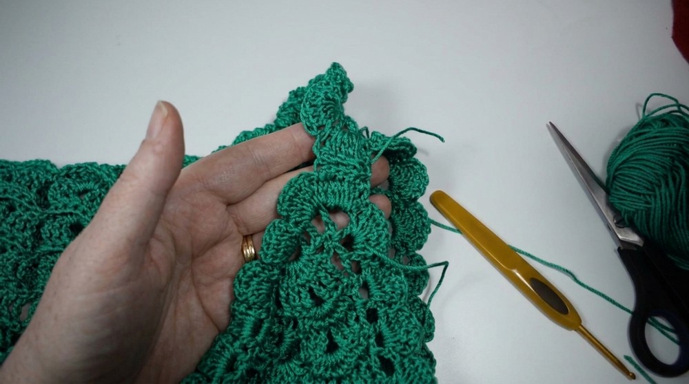 Very easy crochet bolero or torera for girls to match with a dress 6