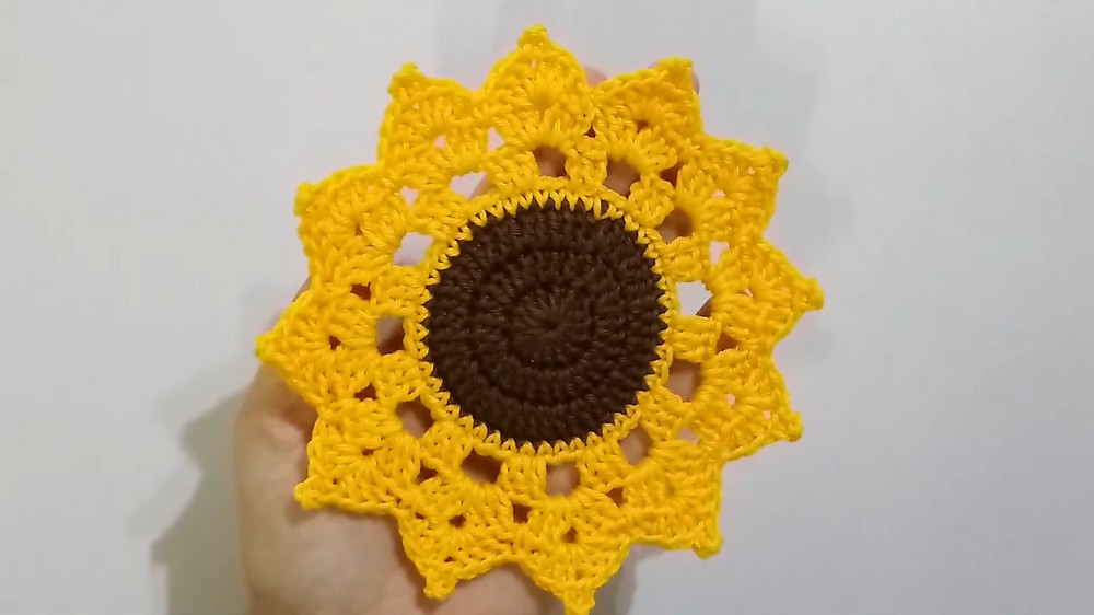 Best sellers! Easy and quick sunflower coaster to make (7)