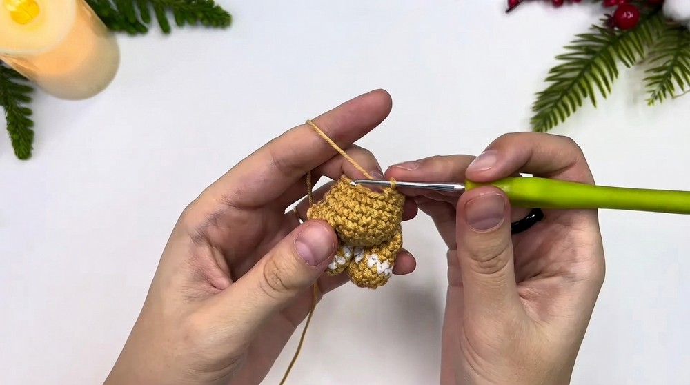 Gingerbread Man Crochet Tutorial Mini, Easy & No Sew! 5