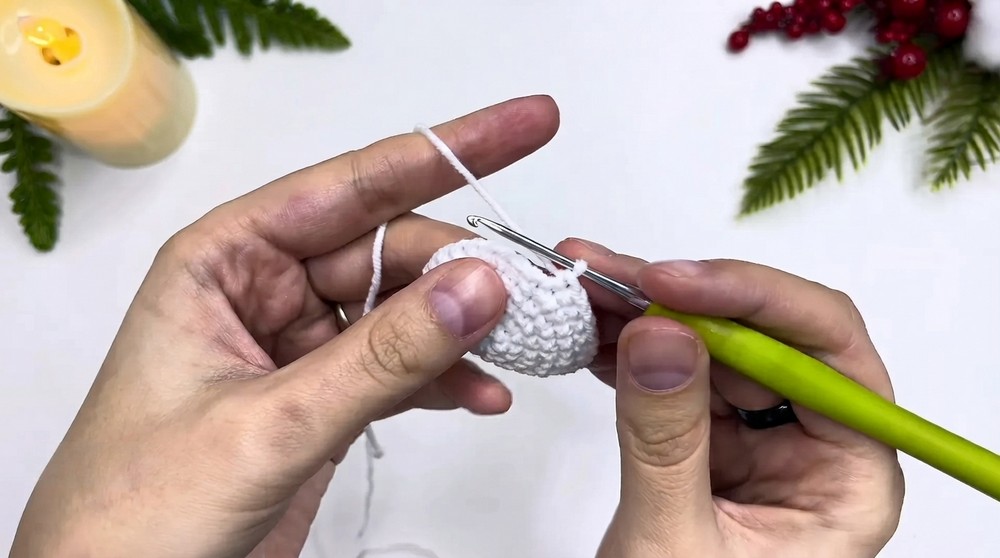 Gingerbread Man Crochet Tutorial Mini, Easy & No Sew! 7