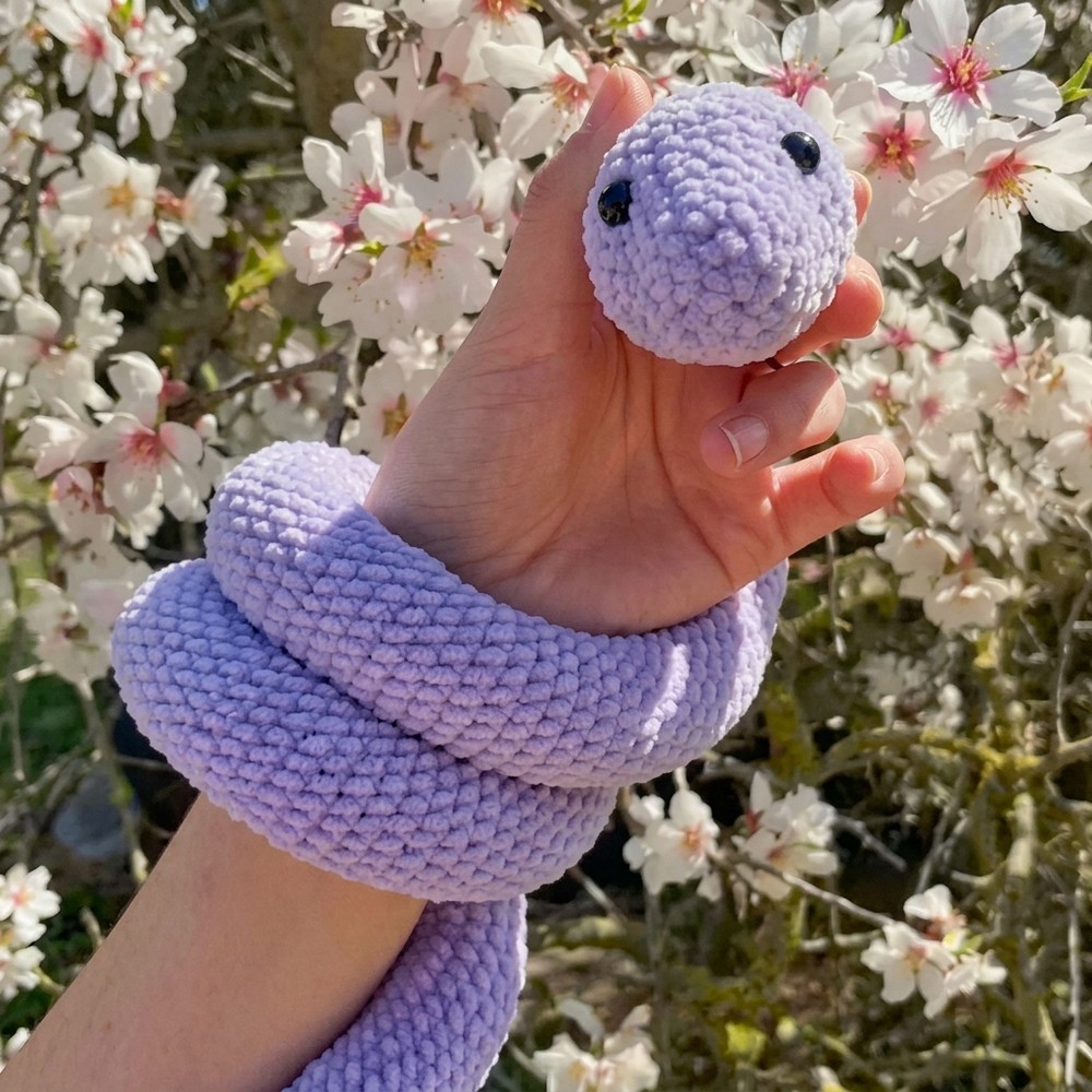 How To Crochet Amigurumi Snake 9