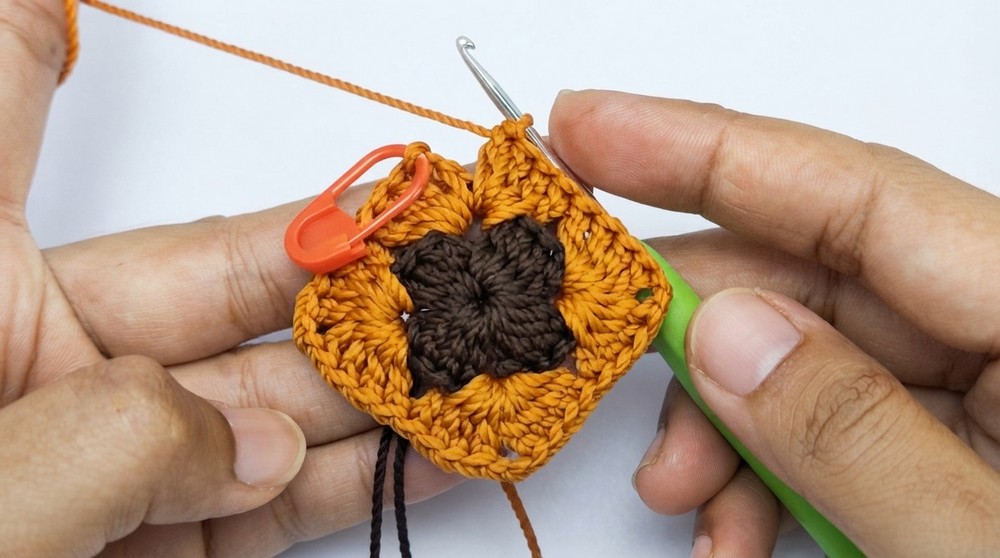 Tutorial on Knitting Granny Bags with Cool & Beautiful Motifs Easy for Beginners