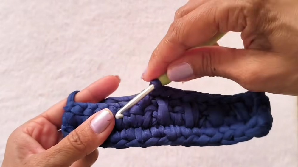 Blue Crochet Bag Easy, Beautiful, and Super Economical (7)