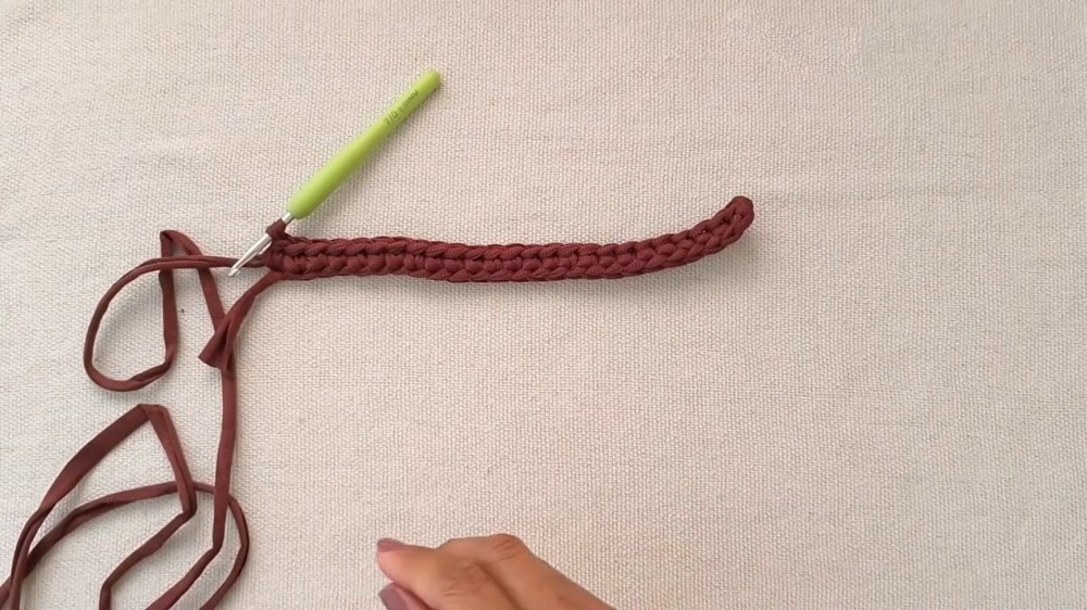 Crochet Bag Pattern in 2 Sizes Complete Step-by-Step Tutorial (4)