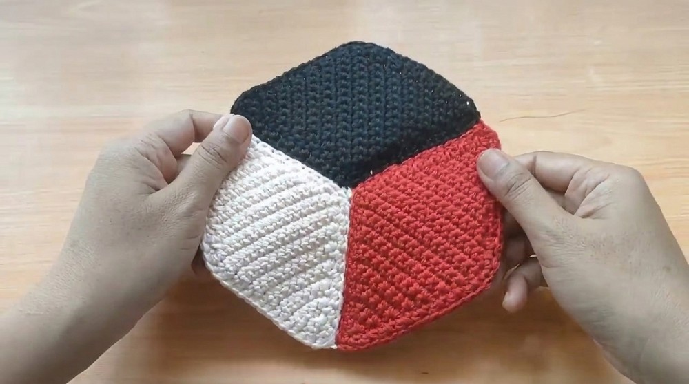 Crochet Simple 3D Bag