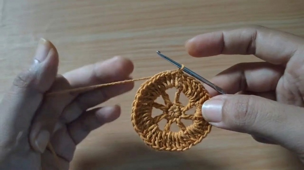 Easy Crochet Coaster