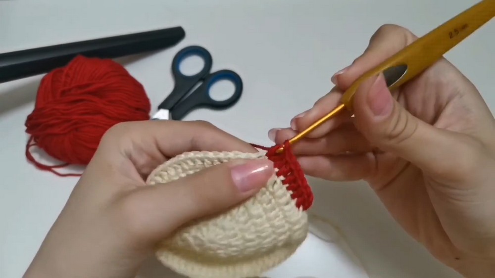 How To Crochet Apple-shaped Cup Holder 5