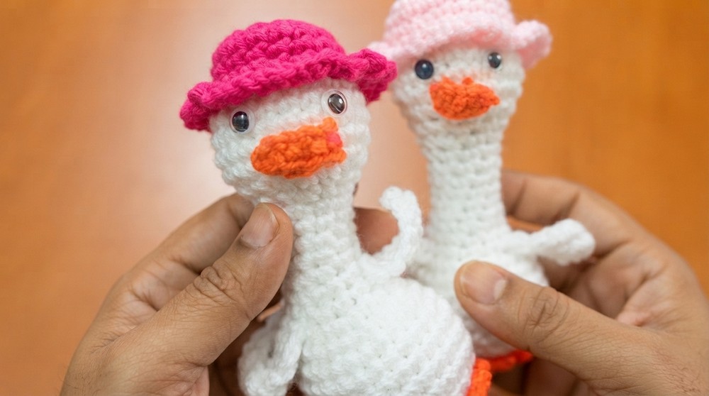 How To Crochet Baby Duck For Absolute Beginners 9