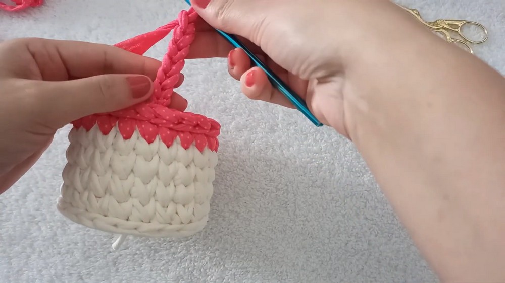 How To Crochet Bunny Ears for Basket (4)