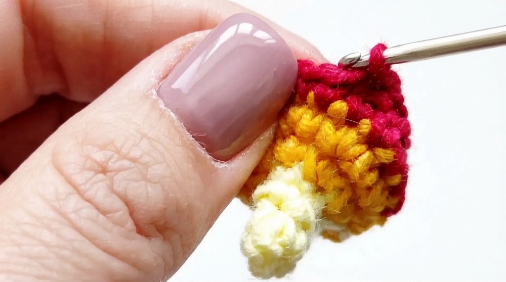 How To Crochet Christmas Decorations Candle 7