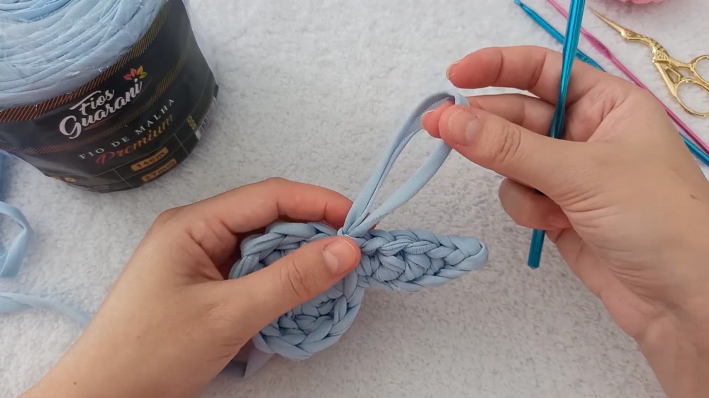 How To Crochet Rabbit Keychain With T-shirt Yarn 5