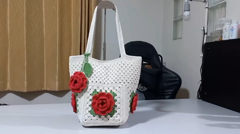 How To Crochet Rose Bag 2