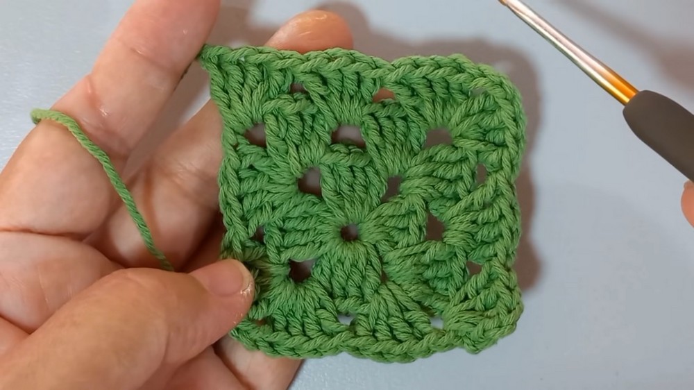 How To Crochet Rose Bag 7