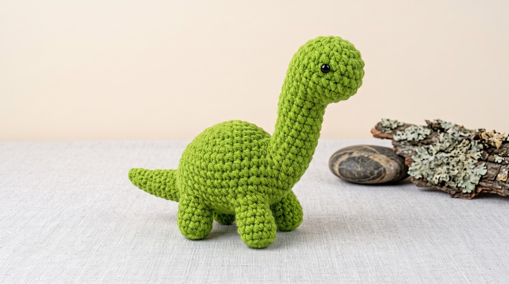 How To Crochet Very Easy Plush Dinosaur Toy (2)