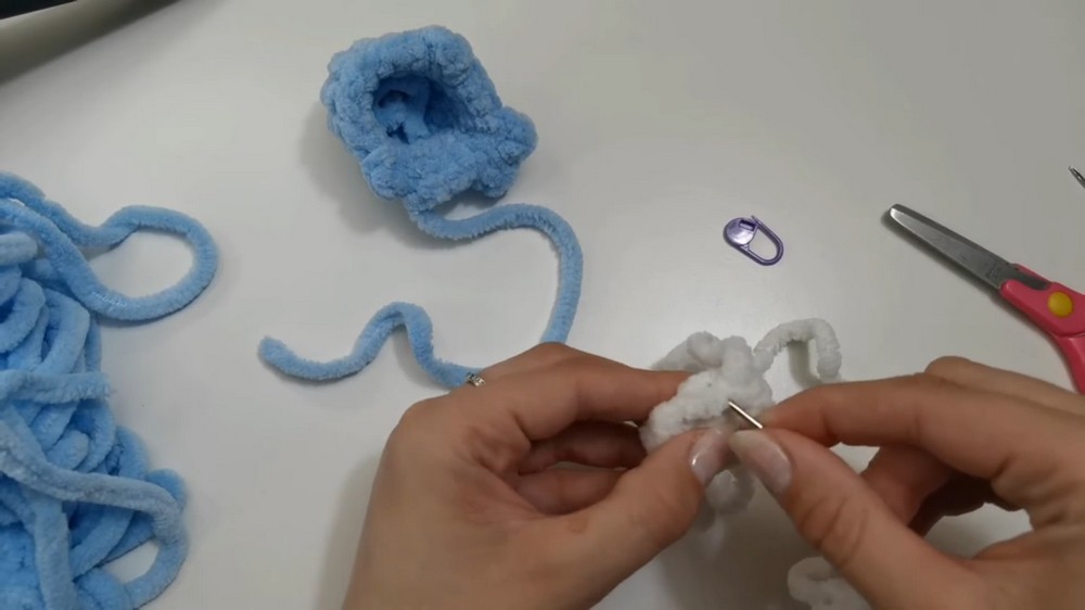 How To Crochet Whale Keychain 5