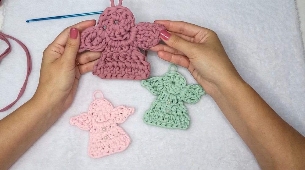 How to Crochet Angel Keychain with T-shirt Yarn 6
