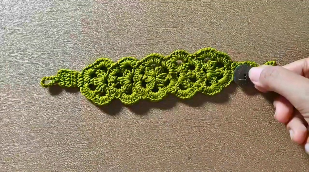How to Crochet Mask Connector