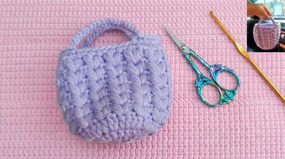 How to Crochet Mini Puff Bag 2