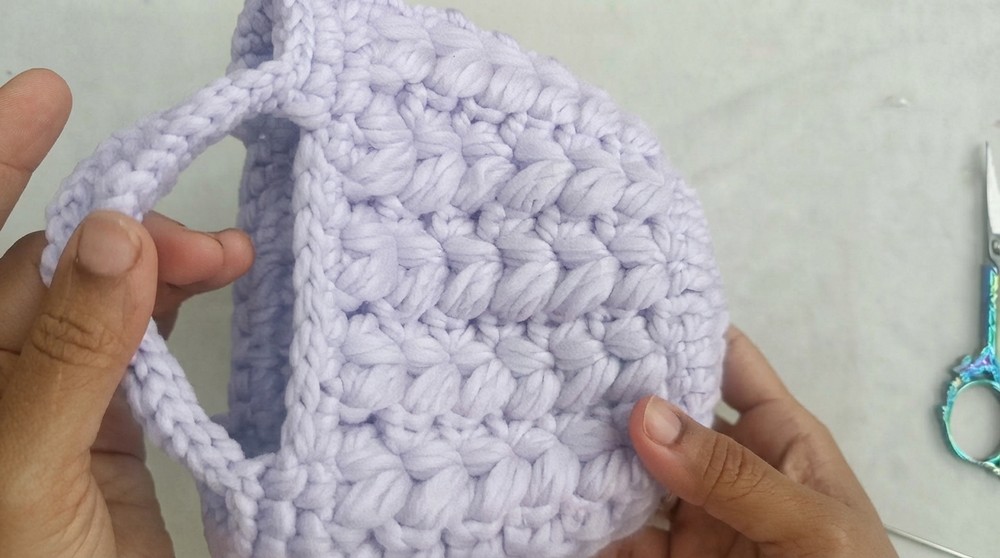 How to Crochet Mini Puff Bag 8