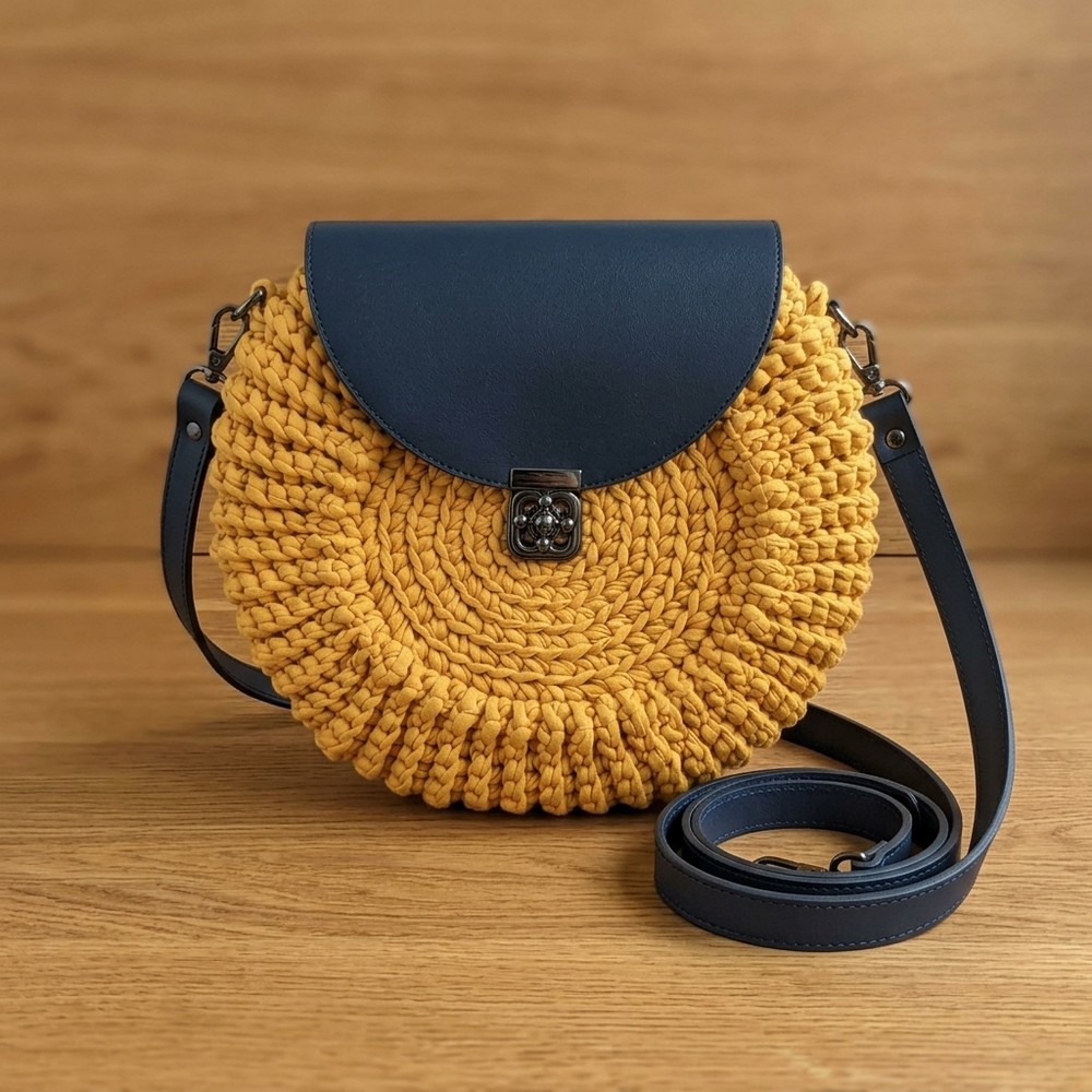 How to Crochet Round Bag