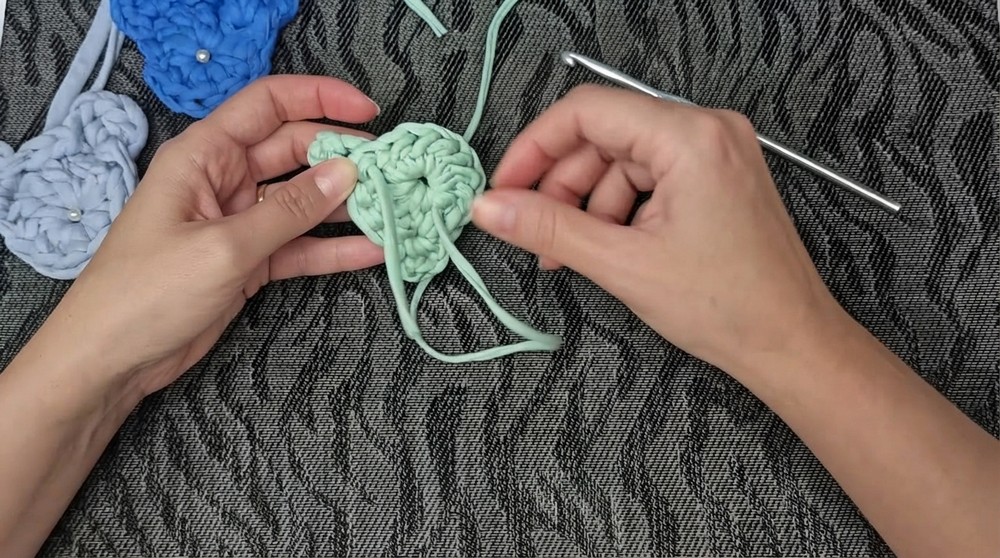 How to Crochet Teddy Bear Keychain with T-shirt Yarn 5