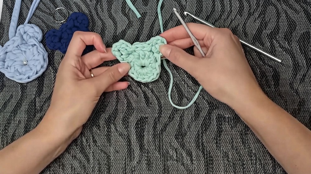 How to Crochet Teddy Bear Keychain with T-shirt Yarn 6