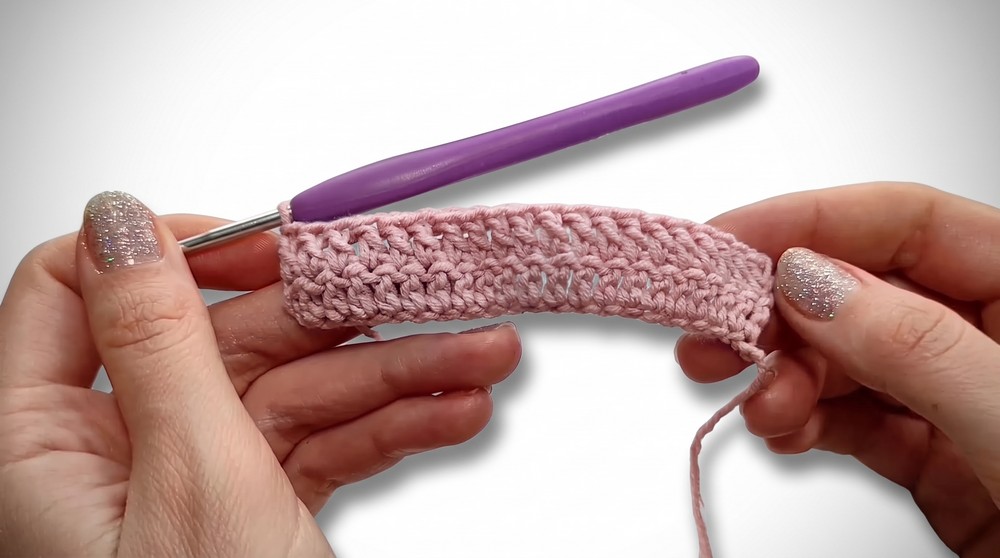 How to Crochet a Double Crochet Stitch 2