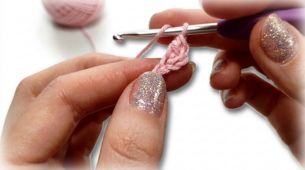 How to Crochet a Double Crochet Stitch 3