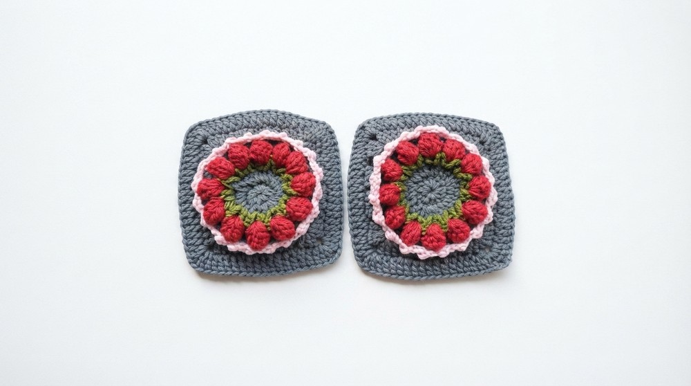 How to Crochet a Granny Square Handbag