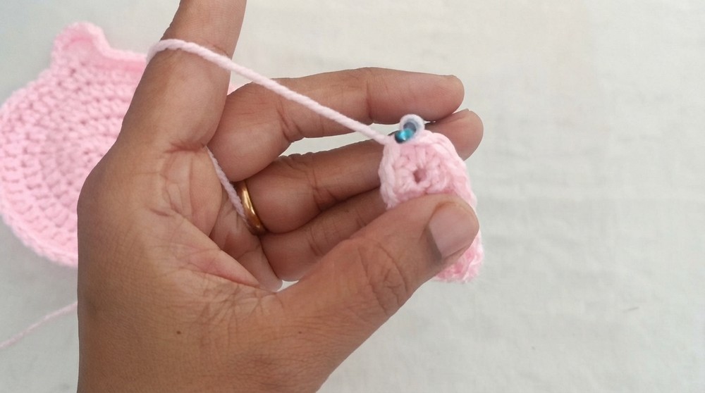 How to Crochet a Hellokitty Pouch 4