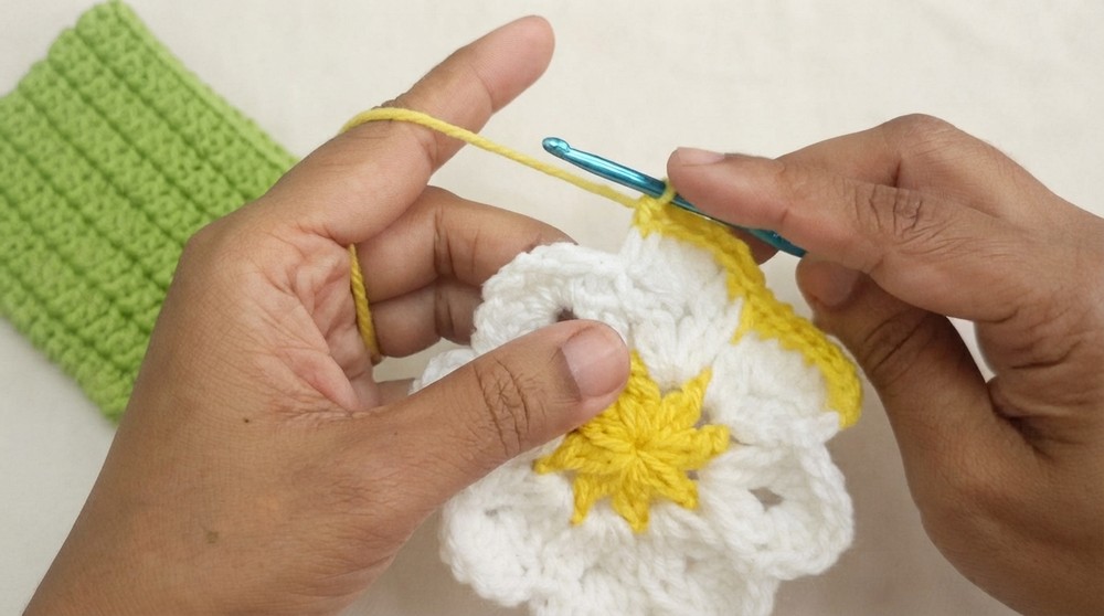 How to crochet Mini Wallet 8