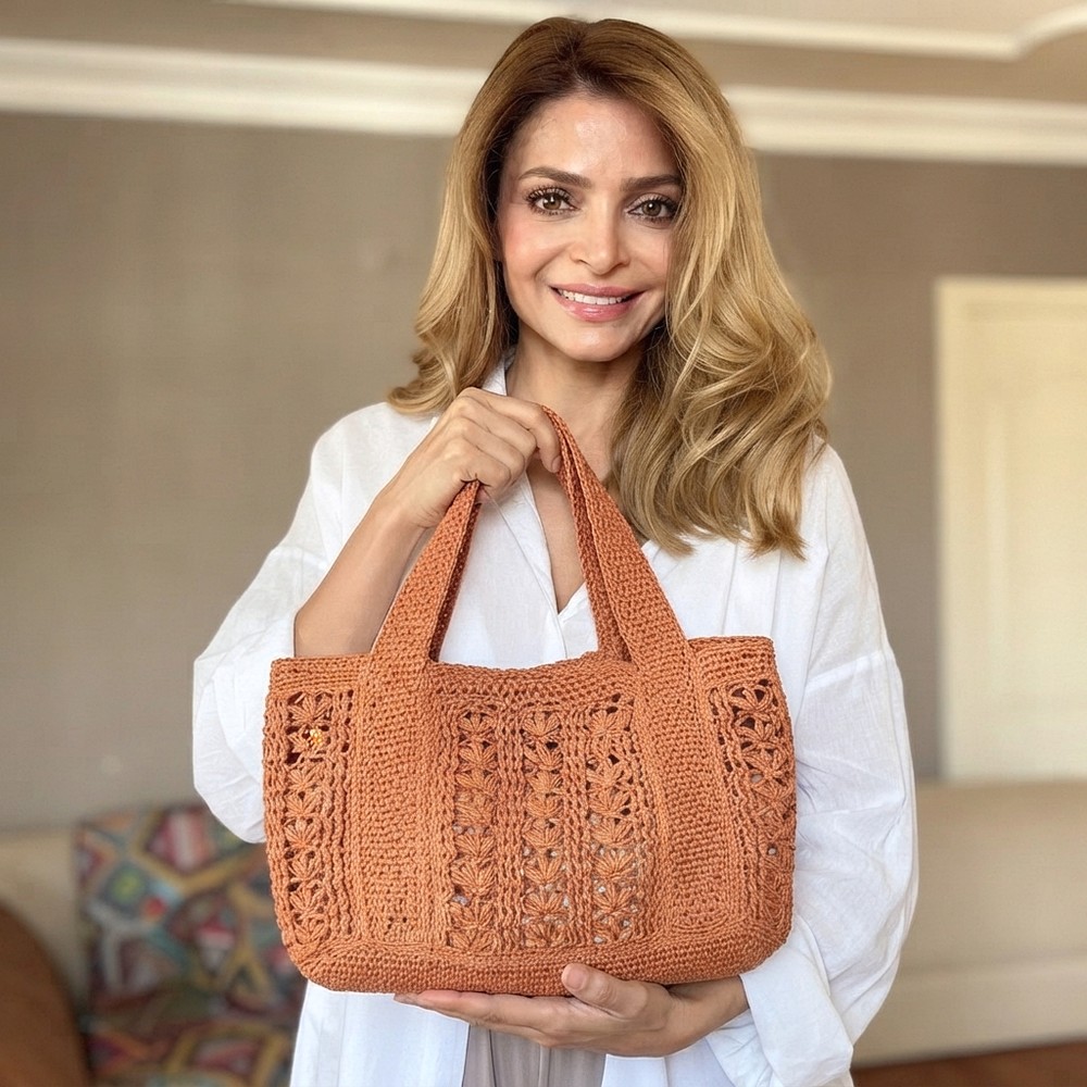 Favorite of the Year Lotus Flower Crochet Bag (11)