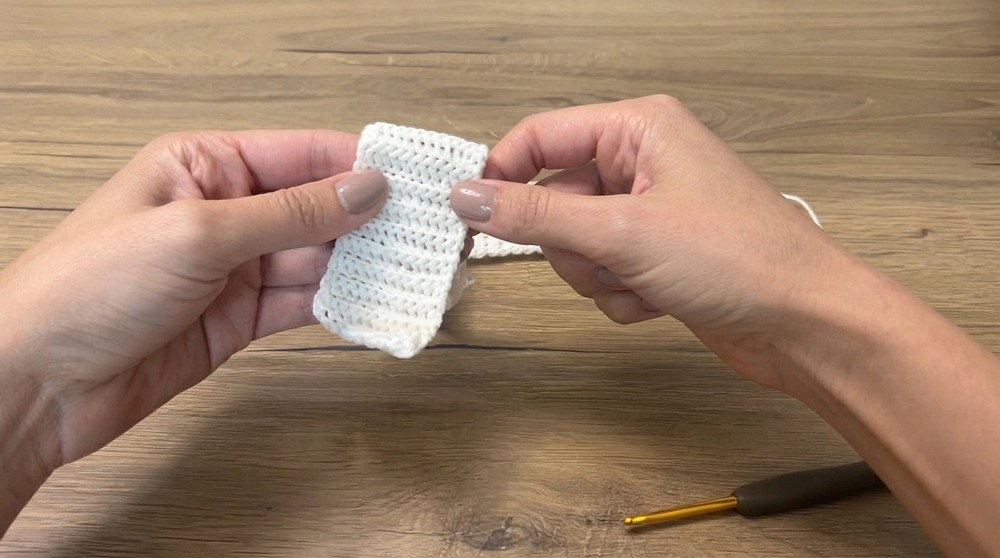 How To Crochet Short Skirt (6)