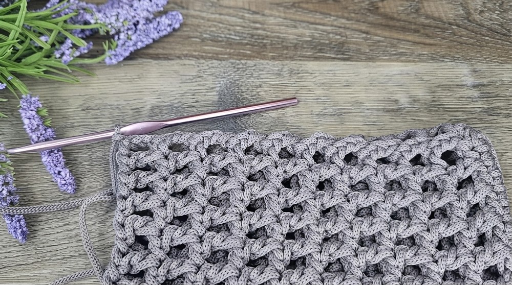 Let's crochet a beautiful and comfortable phone case (4)