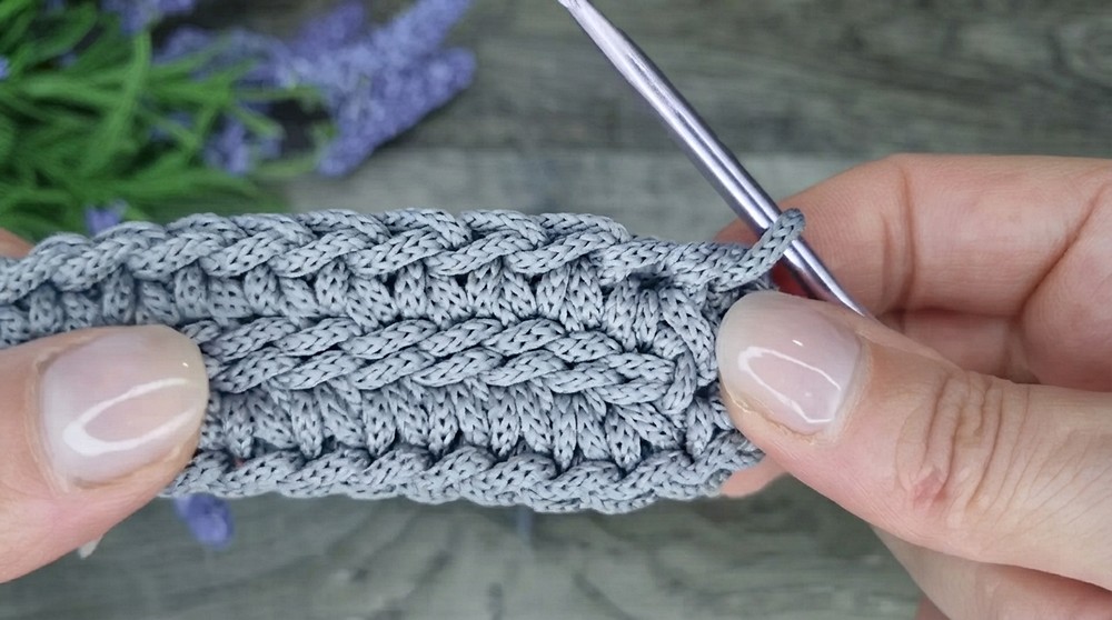 Let's crochet a beautiful and comfortable phone case (5)