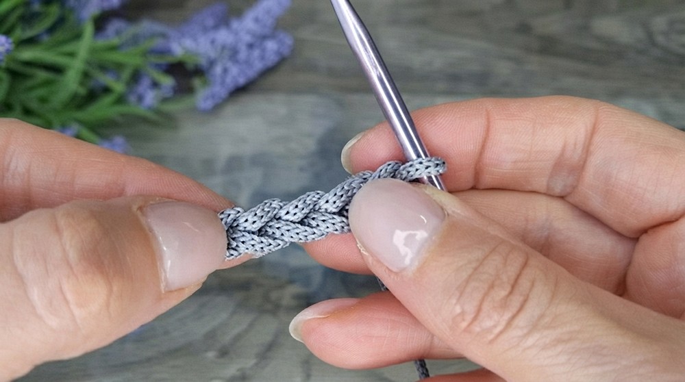 Let's crochet a beautiful and comfortable phone case (6)