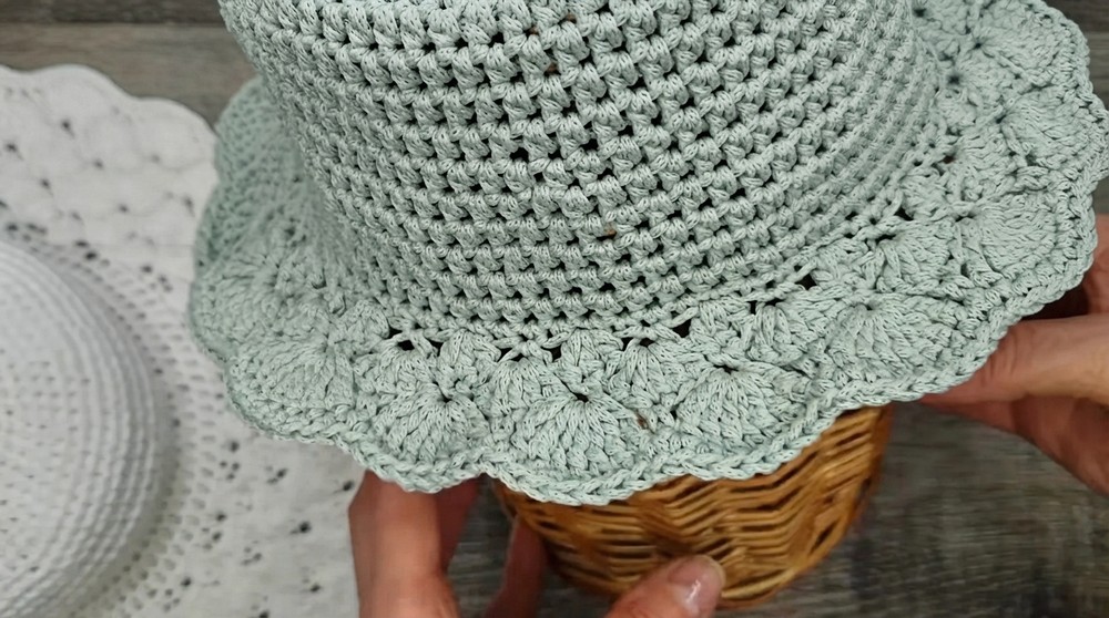 Summer Hat with a Brim - Easy and Quick Crochet Summer Hat Crochet Tutorial (8)